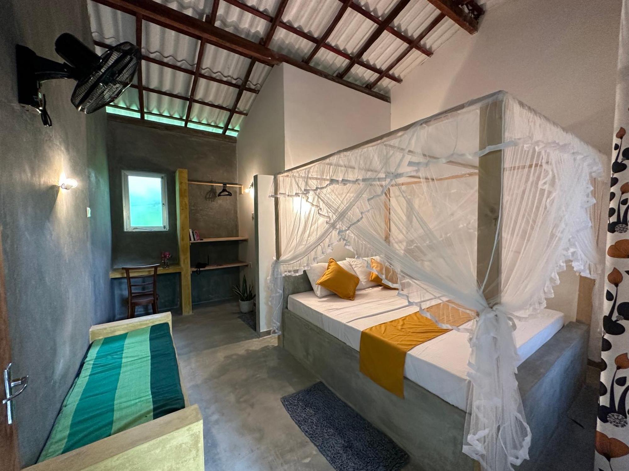 Midigama Inn Ahangama Esterno foto